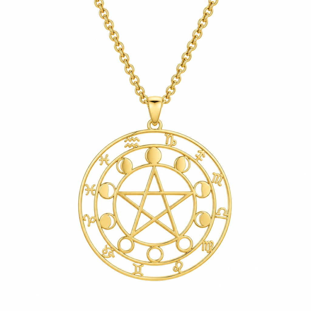 Złoty naszyjnik z ażurowym medalionem z pentagramem, znakami zodiaku i fazami księżyca – produkt na białym tle